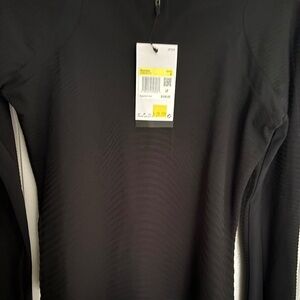 NWT Women Nike Therma-Fit Black Hoodie Size S